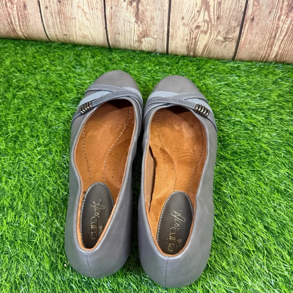 Eurosoft by Sofft Ballet Flats Womens Size 9 Medium Grey Crisscross Strap Detail